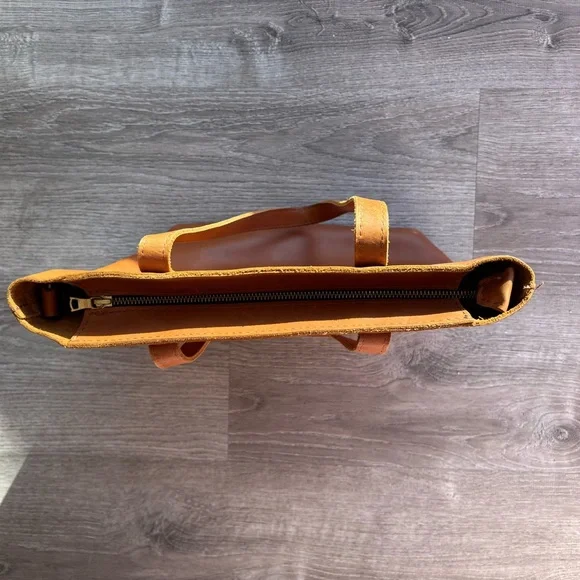 Portland Leather Goods Tote Bag - Picture 8 of 8